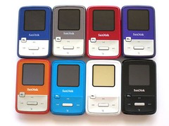 SanDisk Sansa Clip Zip 4GB Rockbox SDMX22 FM MP3 Player Installed Dual Boot