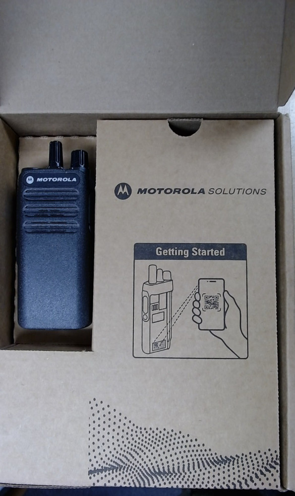 Motorola CP100D AAH87YDC9JC2AN Portable Two Way Radio UHF 403-480MHz Analog