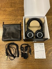 Audio-Technica ATH-M50x Professional Monitor Headphones w/Box – None More Black!