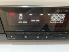 SONY CDP-950 COMPACT DISC PLAYER DUAL D/A COVERTER SYSTEM AC100V 50/60Hz 11W