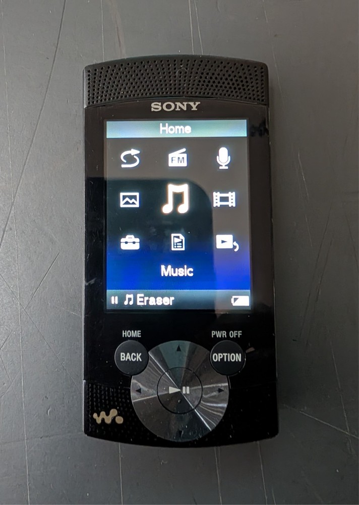 Sony Walkman – NWZ-S545 – Black – Digital Media MP3 Player
