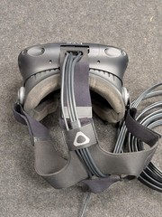 Original HTC Vive Virtual Reality System 1st First Generation, READ DESCRIPTION