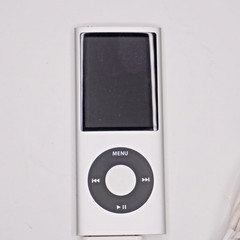 Apple Ipod Nano 4TH Generation 8GB Silver Model No A1285 Tested Working
