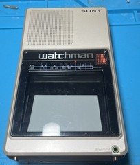 SONY WATCHMAN Mini TV Model FD-40A Tested and NOT FULLY WORKING