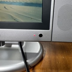 Axion 16-3350 8” TFT LCD TV w/Card Reader for Retro Gaming Composite Inputs