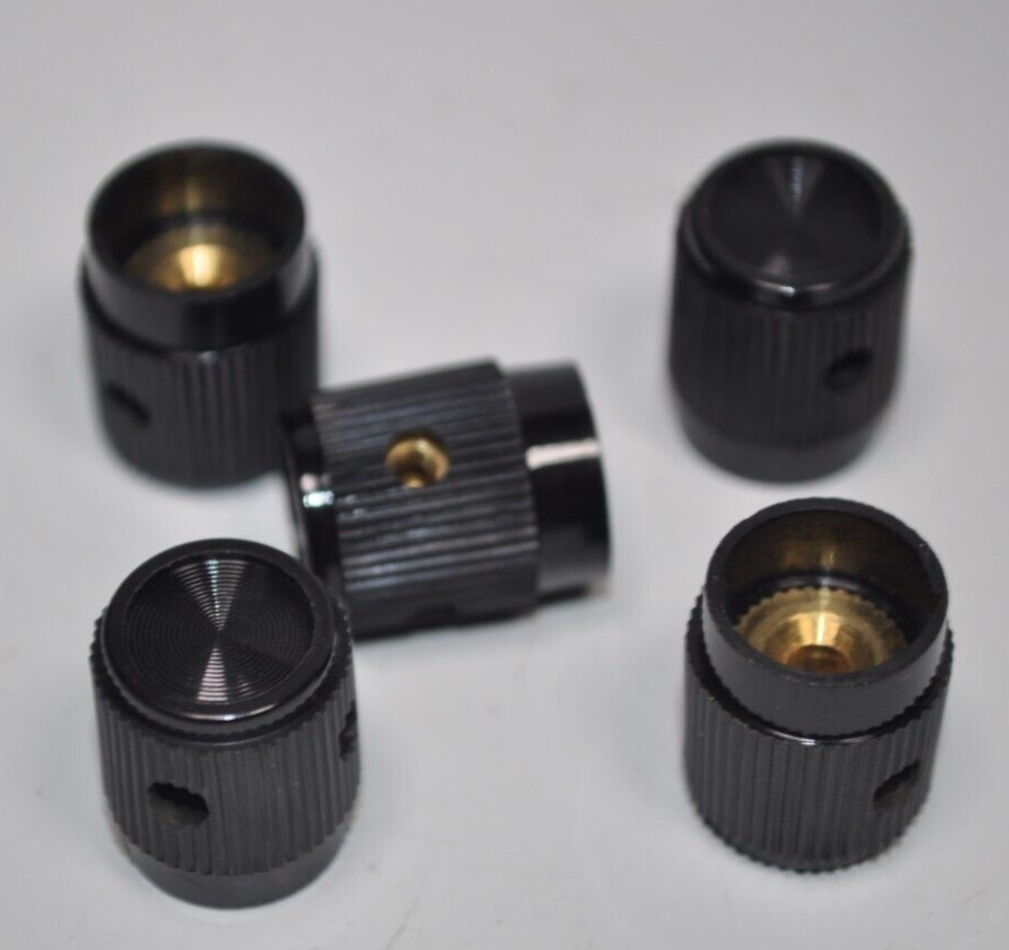 Lot of 5 NOS Vintage Knobs 1/4″ Shaft Dia with Set Screws 1/2″ Dia