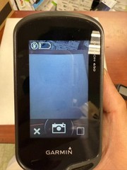 Garmin Oregon 650 Handheld GPS with camera and 2Gb microSD Card