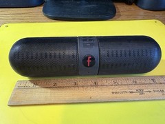 UNBRANDED “F” 2.0 Bluetooth Speaker – Black-USED W/CORD LIGHTS & SOUND WORKS