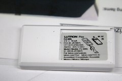 LUTRON Sivoia Roller Shade w/ OSPS , QSYC. Remote And Stand (Demo Unit) #2914