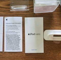 Apple iPod Nano 4th Generation 8GB – Silver- Retro iPod Tested and Working