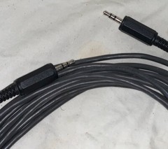 MedeaWiz DV – 76 Multi – Media Player w/ Power & Cables