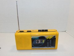Rare Vintage Soundesign Sports Sound MINI Yellow Cassette Player 4603YEL Works!