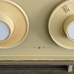 VTG Z1960S ZENITH B210 SOLID STATE AM RADIO YELLOW RETRO MID CENTURY WORKING