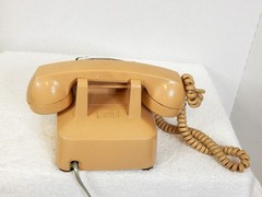 ITT Rotary Dial Corded Telephone Peach Beige Vintage Desk Phone 500