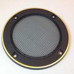 1 SINGLE 4-5/8″ ROUND SPEAKER GRILL PLASTIC – METAL MESH GOLD TRIM #ZSGG31LRG