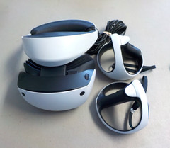 Sony PlayStation VR2 CFI-ZVR1 Headset & Sense Controllers – PS5 – NO GAME