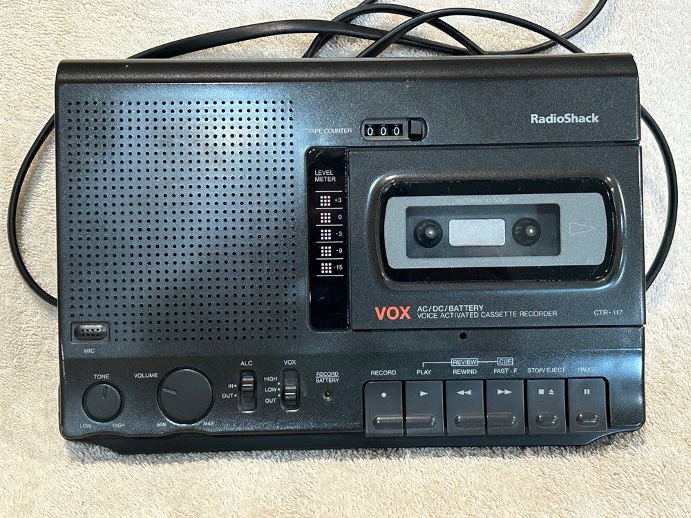 RadioShack CTR-117 Cassette Recorder Voice Activated Portable VTG Audio Player