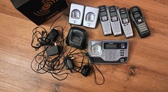 Uniden TRU9585 4 Handset Expandable 2-Line Cordless Speakerphone w Dual Keypad