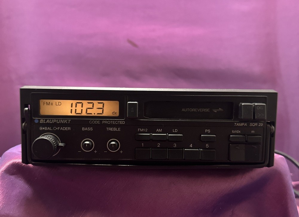 Blaupunkt Tampa SQR 29 vintage stereo/cassette working condition Including Code