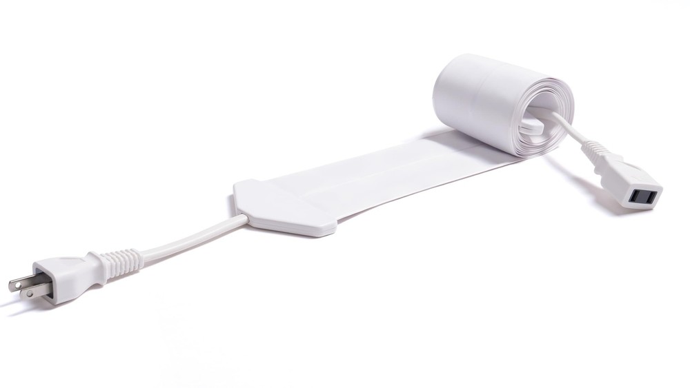 The world’s thinnest 0.9mm power flat cord, 50cm, white, made in Japan
