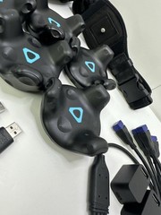 VR Full Body Tracking 5 x Vive 2.0 Trackers, New Straps, USB Splitter, Dongles