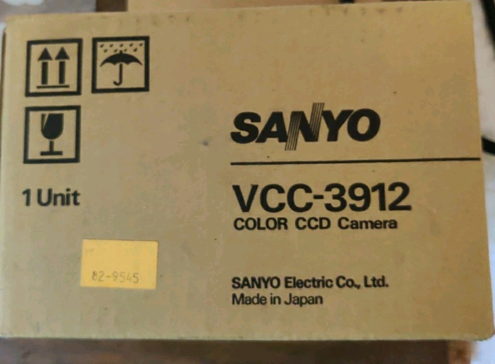 Sanyo VCC-3912 Color CCD Camera