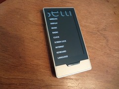 32GB ZuneHD-CLOCK DISPLAYS INACCURATE TIME- ALL ELSE WORKS GREAT-Strong Battery.
