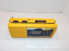 Rare Vintage Soundesign Sports Sound MINI Yellow Cassette Player 4603YEL Works!