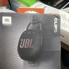 JBL Clip 5 Portable Waterproof Bluetooth Speaker – Black – Brand New Free Ship