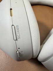 Sony WH-1000XM5 Noise-Canceling Wireless Over-Ear Headphones (Silver) Excellent