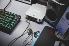 FiiO K11 R2R USB DAC & Headphone Amplifier 1300mW, 384kHz/24Bit DSD256 (Black)