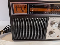 Vintage Windsor 2239 X Sound TV Portable Radio AM / FM / WB AC Or Battery Tested