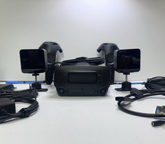 Valve Index PC VR Headset Full Kit w/ 1.0 Base Stations & 1.0 Vive Controllers