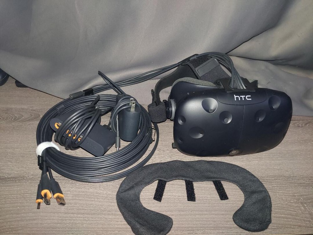 HTC Vive Virtual Reality Headset and Link Box