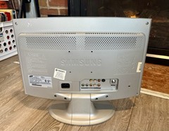 Samsung 14.75″ TV Model LTN1535 S – TV/Monitor – w/ CORD – NO REMOTE Works Well