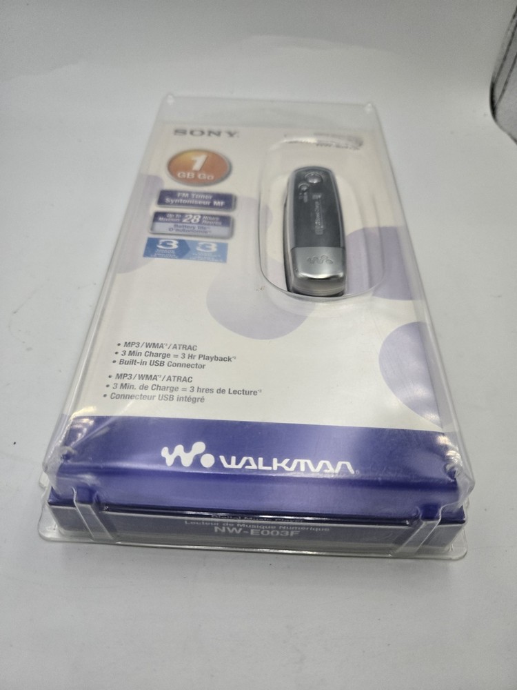 SONY WALKMAN NW-E003F 1GB COMPACT USB STICK-STYLE FLASH MP3 PLAYER (SEALED)