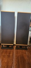 Vandersteen Model 2ce speakers with stands, READ DESCRIPTION BEFORE PURCHASE