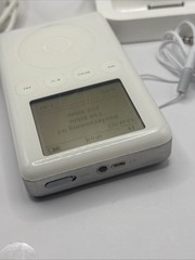 Apple iPod Classic 3rd Generation A1040 40GB Music Player Tested Works READ