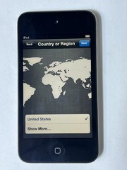 Apple iPod Touch 4th Generation – 32GB – Black A1367 MC544LL/A – Good Condition!