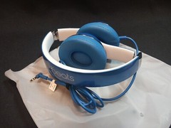 Beats by Dr. Dre Solo2 Wired on Ear Headphones – Metalic Blue NEW WITHOUT BOX!