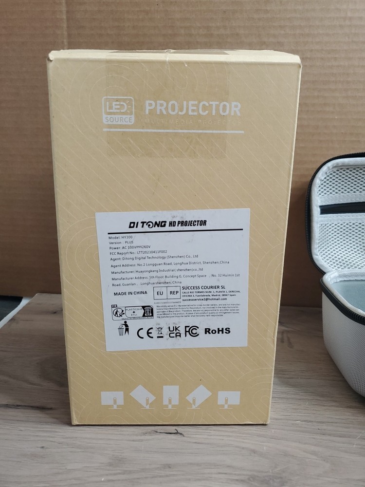Di Tong Projector HY300 PRO 4K