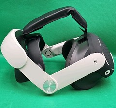 Meta Oculus Quest 3 S3A – 128GB VR Headset No Controllers – Charging Accessories