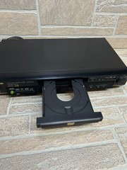 Panasonic DVD-RV31 DVD Video CD Player AC 120V with Optical Cable