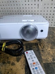 Optoma X318ST Short Throw DLP Simulator Projector & Remote 1080 MHL 3300 Lumens