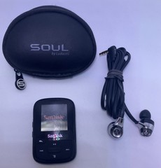 SanDisk Clip Sport Plus MP3 Player 32GB + Bluetooth +File storage – AM FM