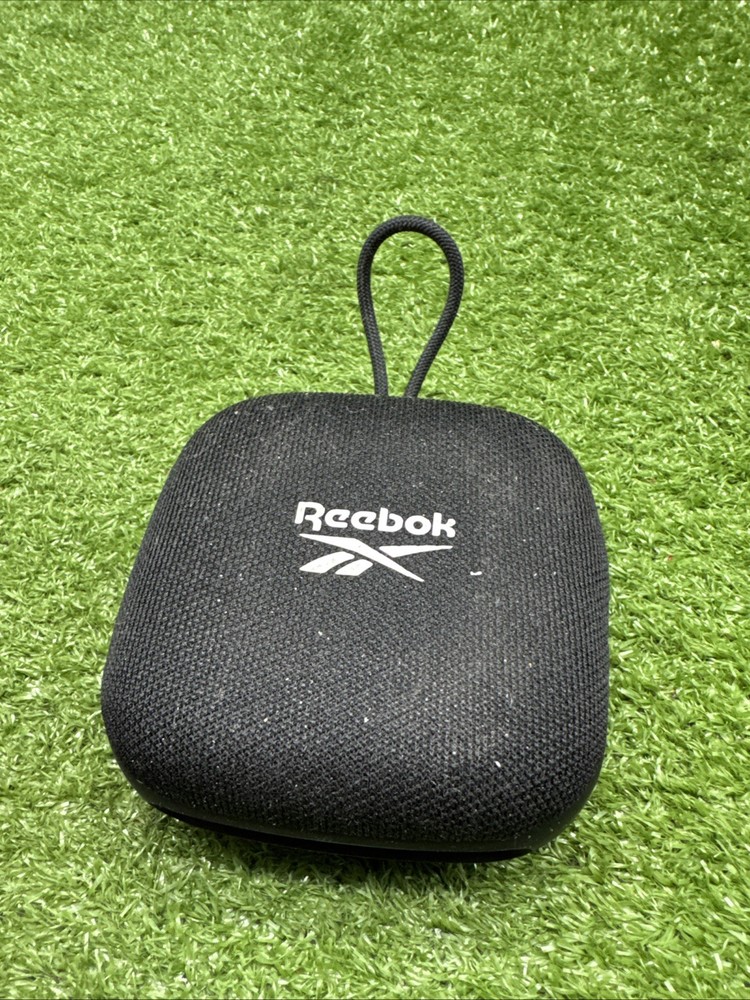 REEBOK Bluetooth speaker, 10 hours of durability, waterproof. 26