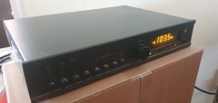 QED T237 high quality British FM radio tuner good working order