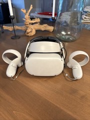 Meta Quest 2 VR Headset 128GB Controllers With Accessory Display Has Small Mark