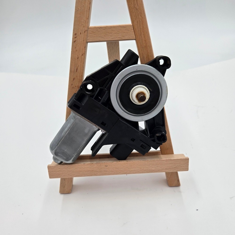 2011-2021 Jeep Grand Cherokee LH Driver Front Power Window Motor OEM WR12-743