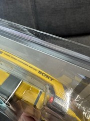 Factory Sealed!!! SONY SRF-4 FM YELLOW SPORTS STEREO WALKMAN PORTABLE RADIO